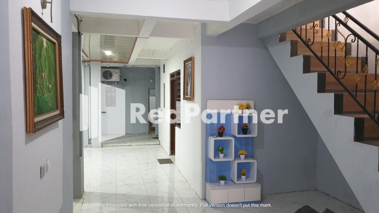 Reddoorz Near Lippo Mall Yogyakarta 2 Hotel Exterior photo