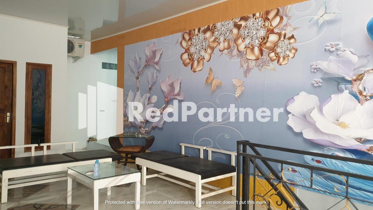 Reddoorz Near Lippo Mall Yogyakarta 2 Hotel Exterior photo