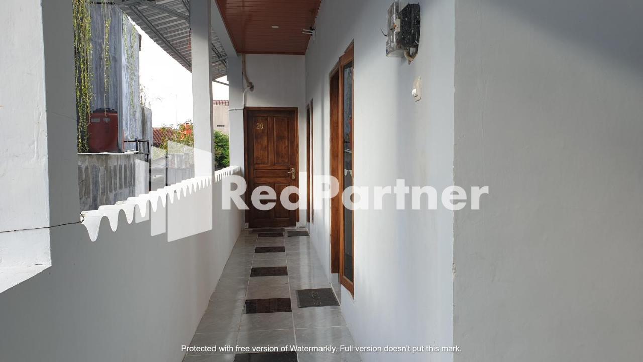 Reddoorz Near Lippo Mall Yogyakarta 2 Hotel Exterior photo