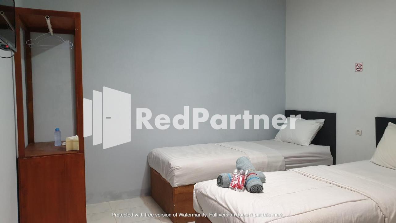 Reddoorz Near Lippo Mall Yogyakarta 2 Hotel Exterior photo