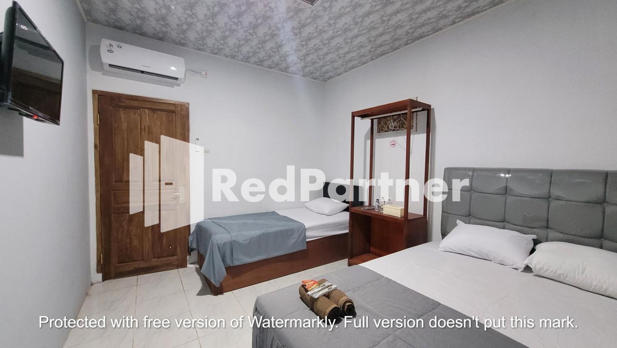 Reddoorz Near Lippo Mall Yogyakarta 2 Hotel Exterior photo